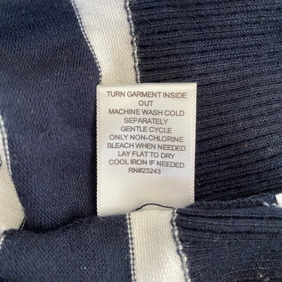 New York & Co. 7th Ave Design Studio Woman’s Blue and White Striped Sweater Sz L - Picture 10 of 12